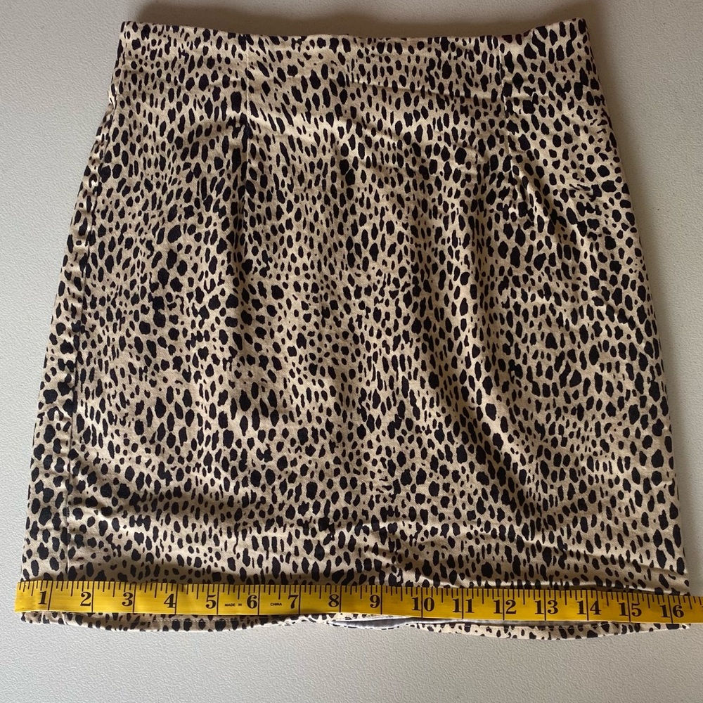 Brandy Melville Cheetah Print Skirt One Size- Like New Condition - Picture 7 of 8